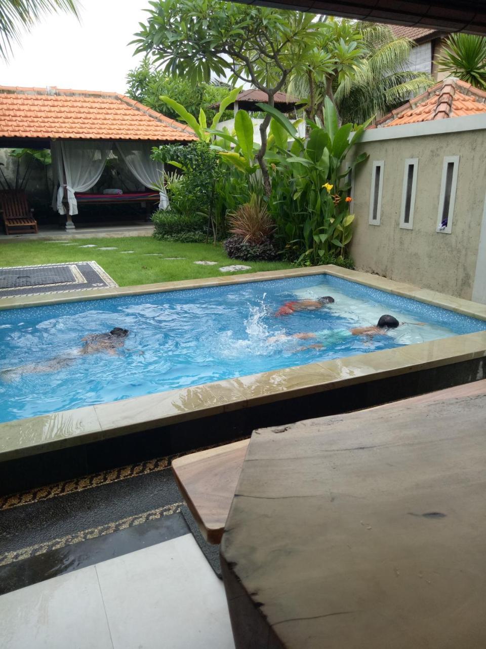 The Surya Kuta Villa Exterior foto